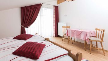 Doppelschlafzimmer Ferienwohnung Breitenberg